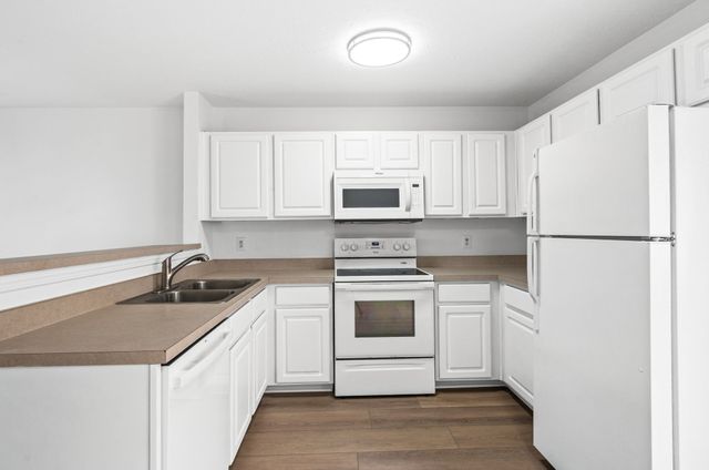 524 Shadow Glen Dr, Nashville, TN 37211