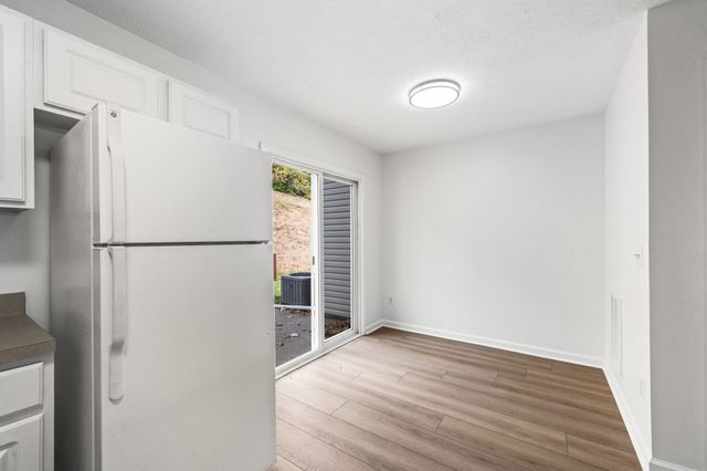 524 Shadow Glen Dr, Nashville, TN 37211