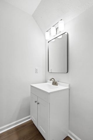 524 Shadow Glen Dr, Nashville, TN 37211