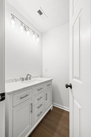 524 Shadow Glen Dr, Nashville, TN 37211