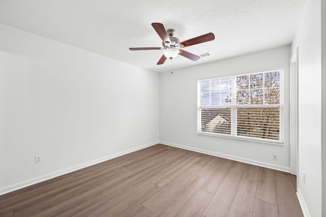 524 Shadow Glen Dr, Nashville, TN 37211