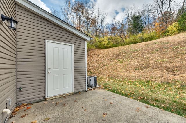 524 Shadow Glen Dr, Nashville, TN 37211