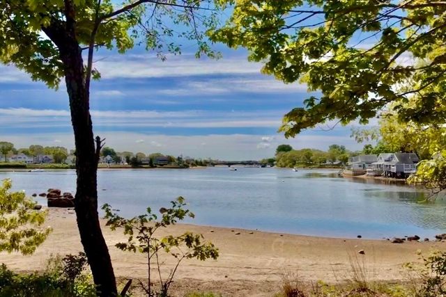 50 Highland Ave, Wareham, MA 02558