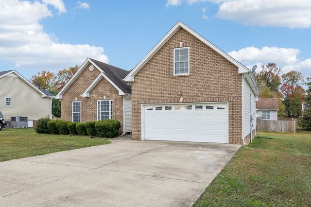 238 Clydesdale Ln, Springfield, TN 37172