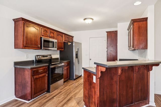 238 Clydesdale Ln, Springfield, TN 37172