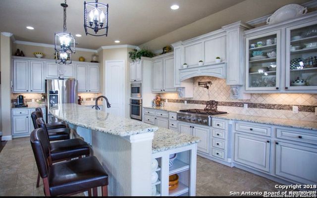 17019 Turin Rdg, San Antonio, TX 78255