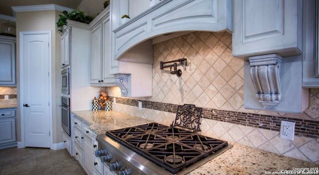 17019 Turin Rdg, San Antonio, TX 78255
