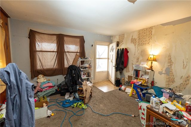 211 S State Street, Clarksville, IN 47129