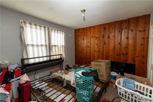 211 S State Street, Clarksville, IN 47129