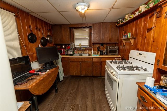 211 S State Street, Clarksville, IN 47129