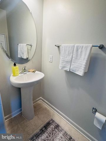 334 RUMBLING ROCK RD, Hedgesville, WV 25427