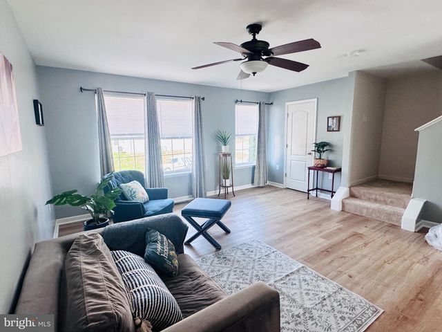 334 RUMBLING ROCK RD, Hedgesville, WV 25427