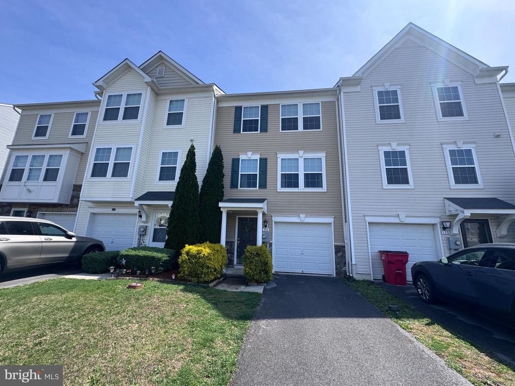 334 RUMBLING ROCK RD, Hedgesville, WV 25427