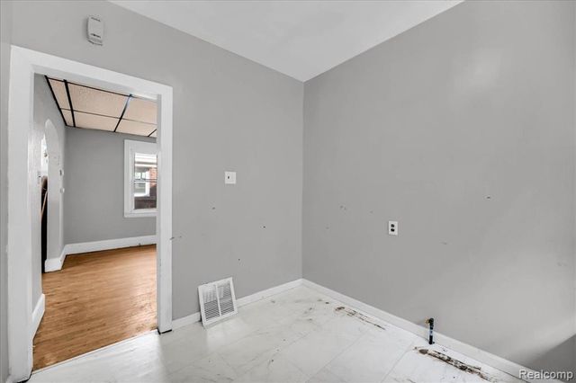 14888 Mendota Street, Detroit, MI 48238