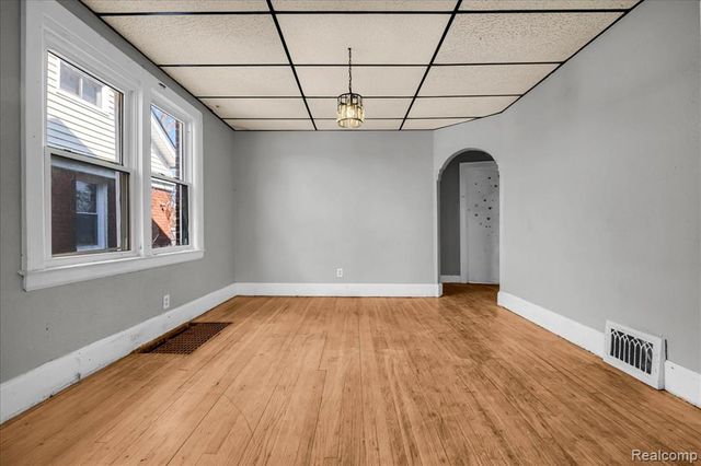14888 Mendota Street, Detroit, MI 48238