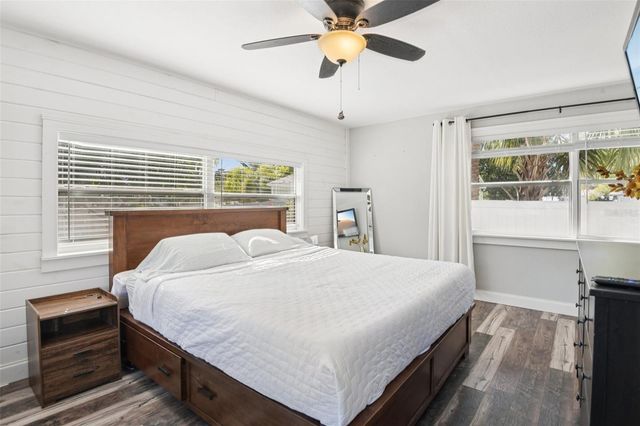 704 W FRIBLEY STREET, Tampa, FL 33603