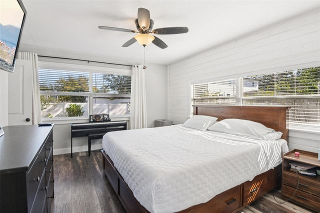 704 W FRIBLEY STREET, Tampa, FL 33603