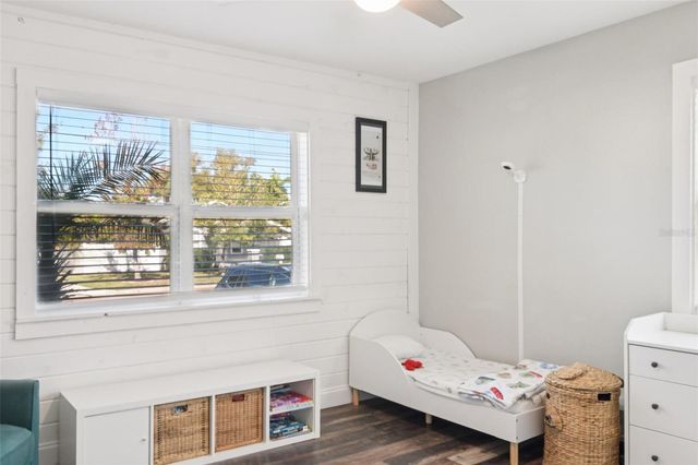 704 W FRIBLEY STREET, Tampa, FL 33603