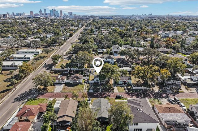 704 W FRIBLEY STREET, Tampa, FL 33603