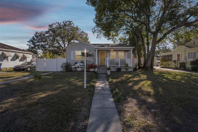 704 W FRIBLEY STREET, Tampa, FL 33603