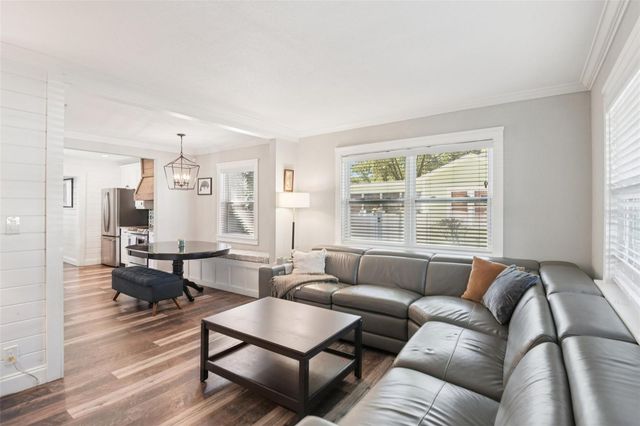 704 W FRIBLEY STREET, Tampa, FL 33603