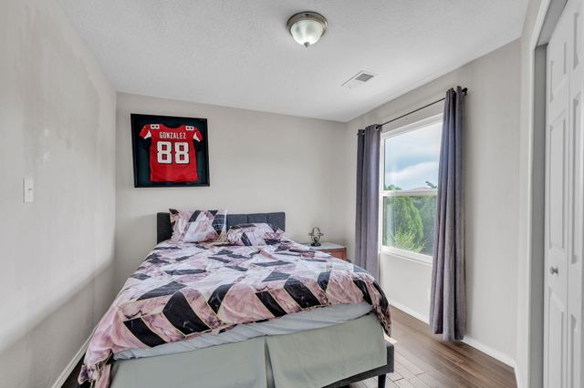 540 7th Avenue NE, Rio Rancho, NM 87124