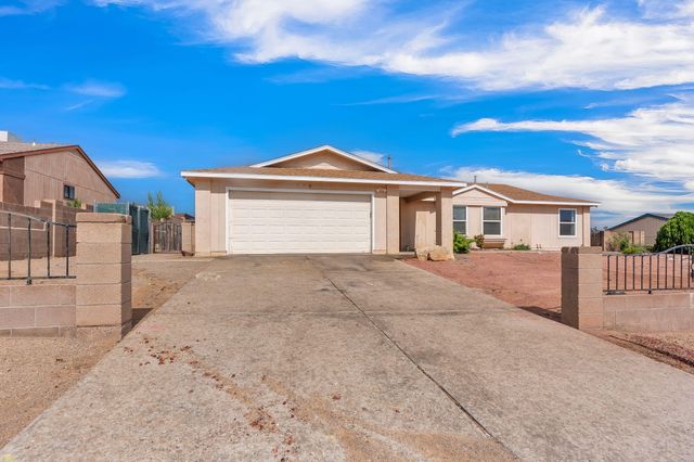 540 7th Avenue NE, Rio Rancho, NM 87124