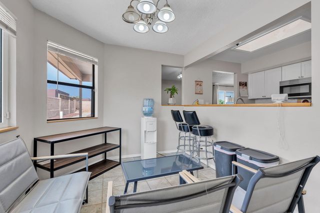 540 7th Avenue NE, Rio Rancho, NM 87124