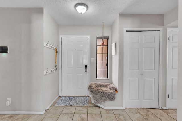 540 7th Avenue NE, Rio Rancho, NM 87124