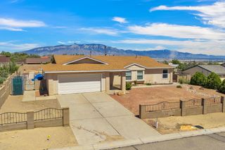 540 7th Avenue NE, Rio Rancho, NM 87124
