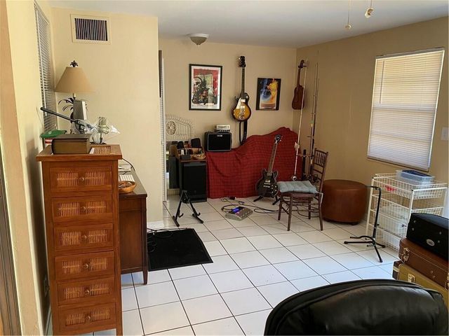 2741-2745 NE 30th Avenue, Lighthouse Point, FL 33064