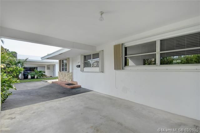 2741-2745 NE 30th Avenue, Lighthouse Point, FL 33064