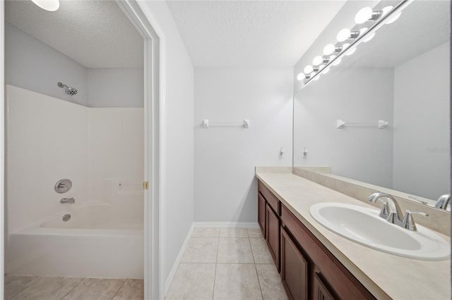 2142 BRANDYWINE FALLS WAY, Orlando, FL 32824