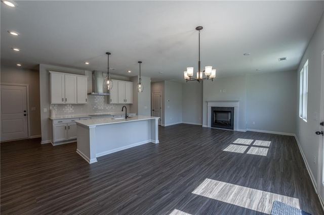 4416 Buttonwood Lane, Lilburn, GA 30047