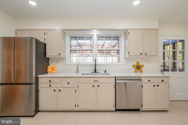 3535 MEMORIAL ST, Alexandria, VA 22310