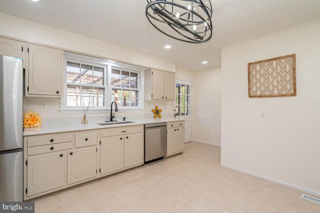 3535 MEMORIAL ST, Alexandria, VA 22310