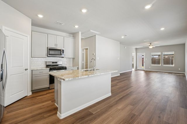 822 Sunflower Road, Lavon, TX 75166