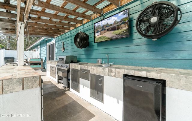 6433 RIVER POINT Drive, Fleming Island, FL 32003