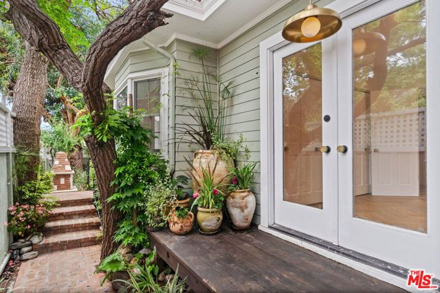 9024 Keith Avenue, West Hollywood, CA 90069