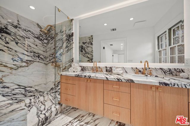 9024 Keith Avenue, West Hollywood, CA 90069