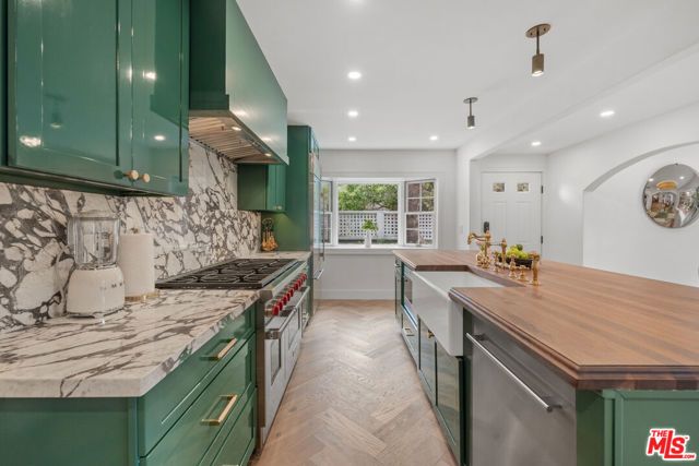 9024 Keith Avenue, West Hollywood, CA 90069