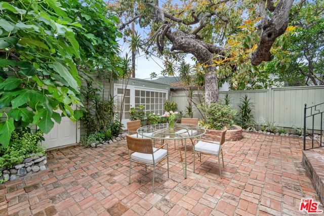 9024 Keith Avenue, West Hollywood, CA 90069