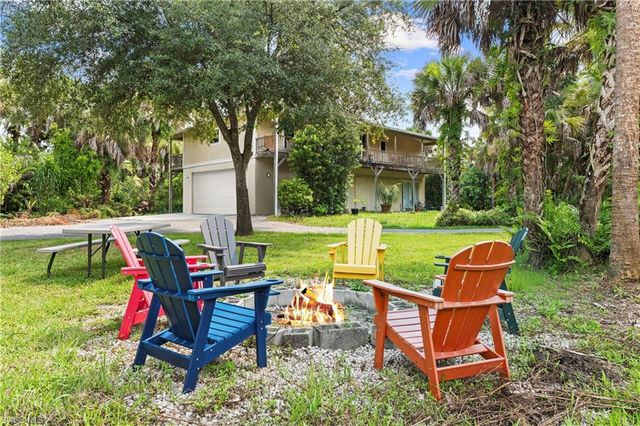 875 20th ST NE, Naples, FL 34120