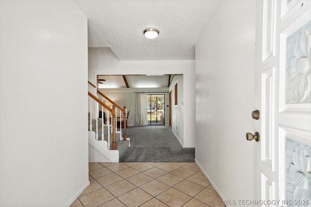 19929 E 43rd Street S, Broken Arrow, OK 74014