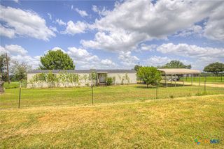 259 Mcknight Road, Seguin, TX 78155