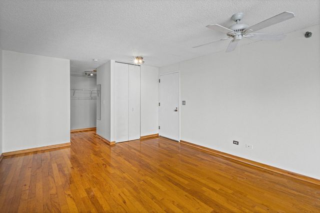 111 W MAPLE Street 1807, Chicago, IL 60610