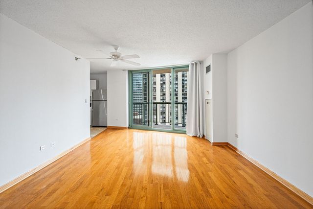111 W MAPLE Street 1807, Chicago, IL 60610