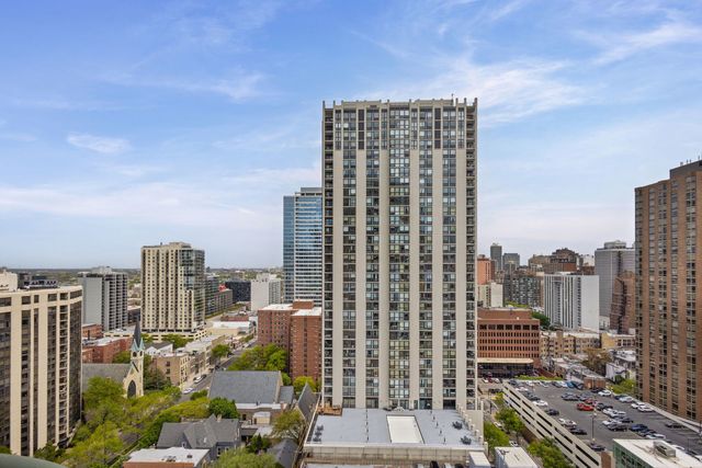 111 W MAPLE Street 1807, Chicago, IL 60610