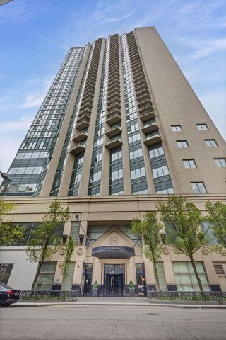 111 W MAPLE Street 1807, Chicago, IL 60610