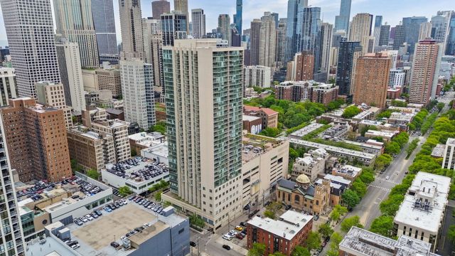 111 W MAPLE Street 1807, Chicago, IL 60610